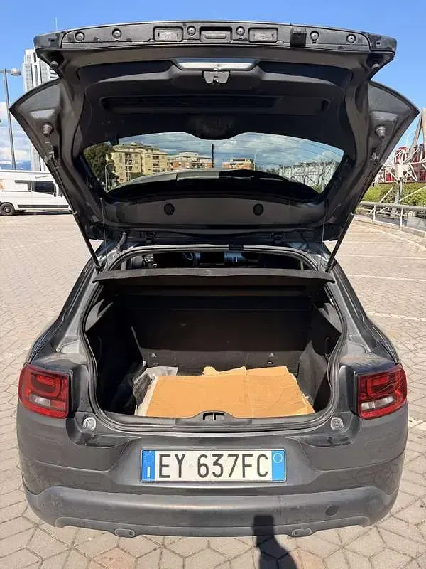 Usata Citroën C4 Live 99 CV (72 kW) 2015 Beige SUV