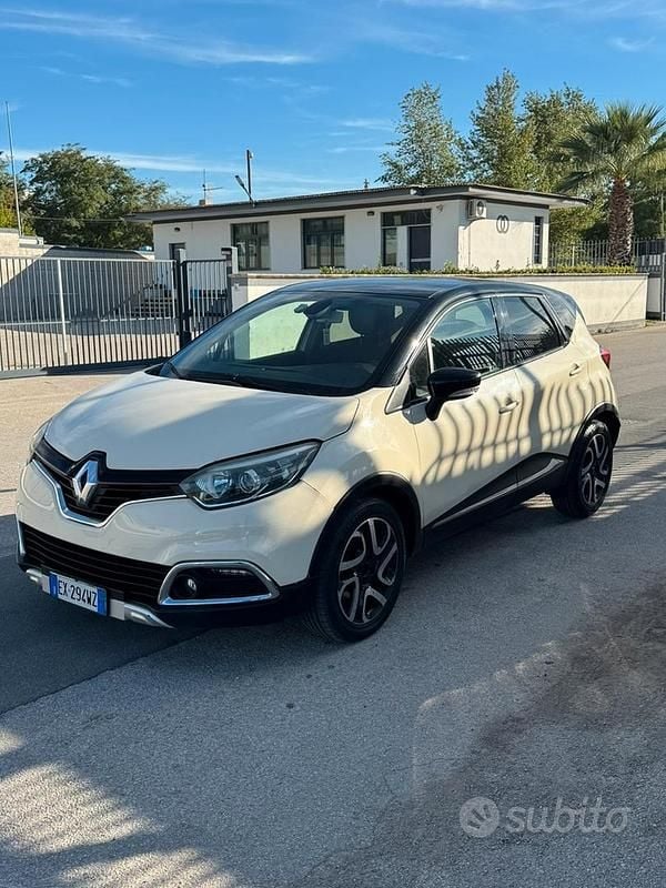 Usata Renault Captur 90 CV (66 kW) 2015 SUV