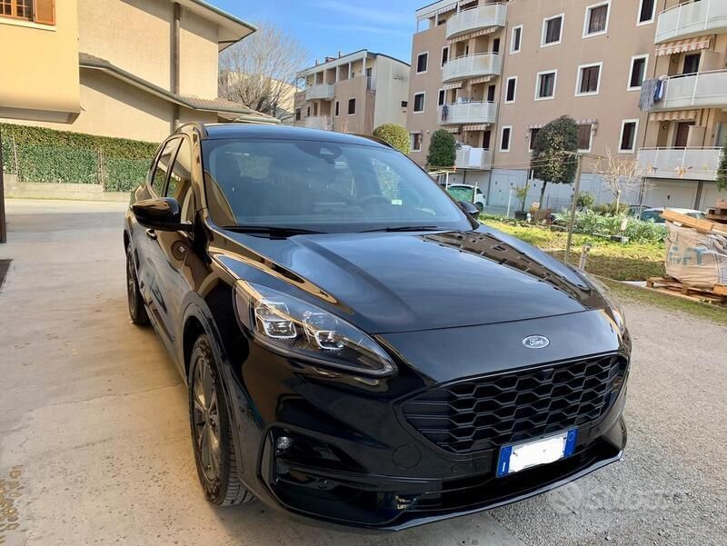 Usata Ford Kuga ST-Line X 152 CV (111 kW) 2020 Nero SUV