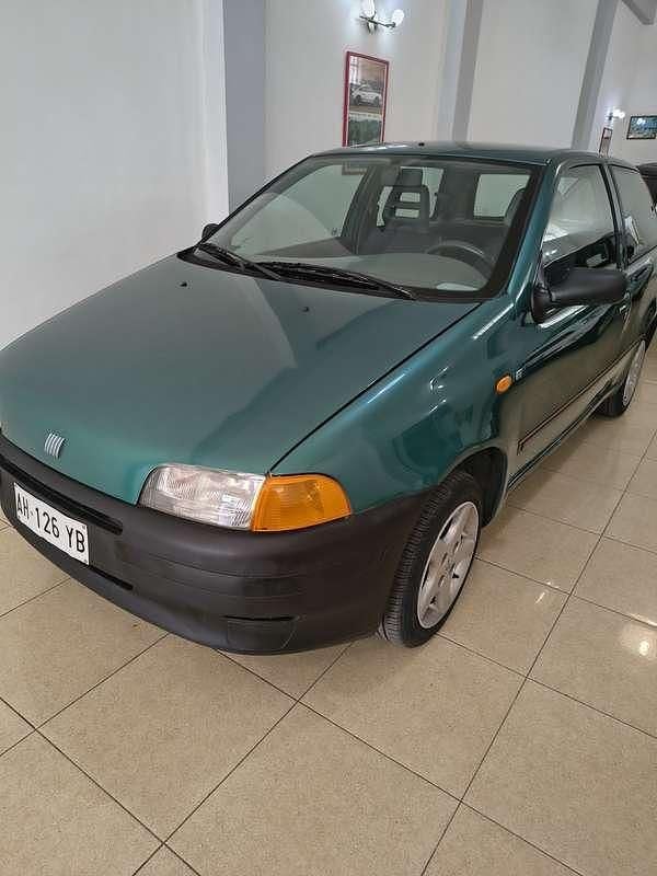 Usata Fiat Punto S 54 CV (39 kW) 1995 Berlina