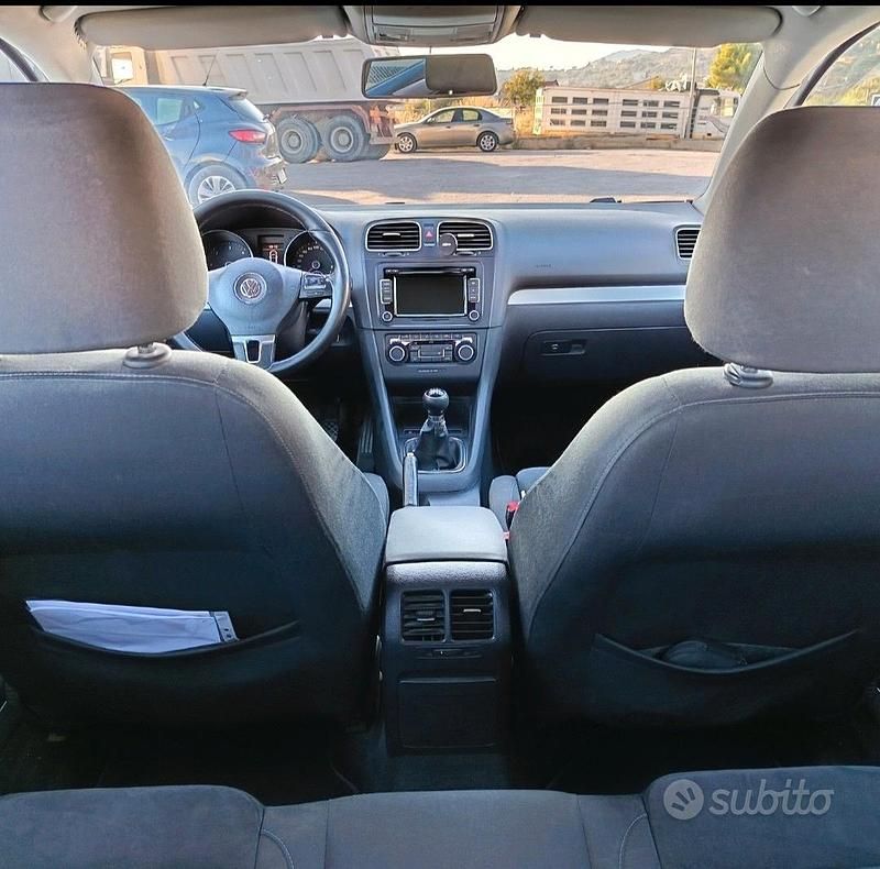 Usata VW Golf VI 140 CV (102 kW) 2011 Bianco Utilitaria