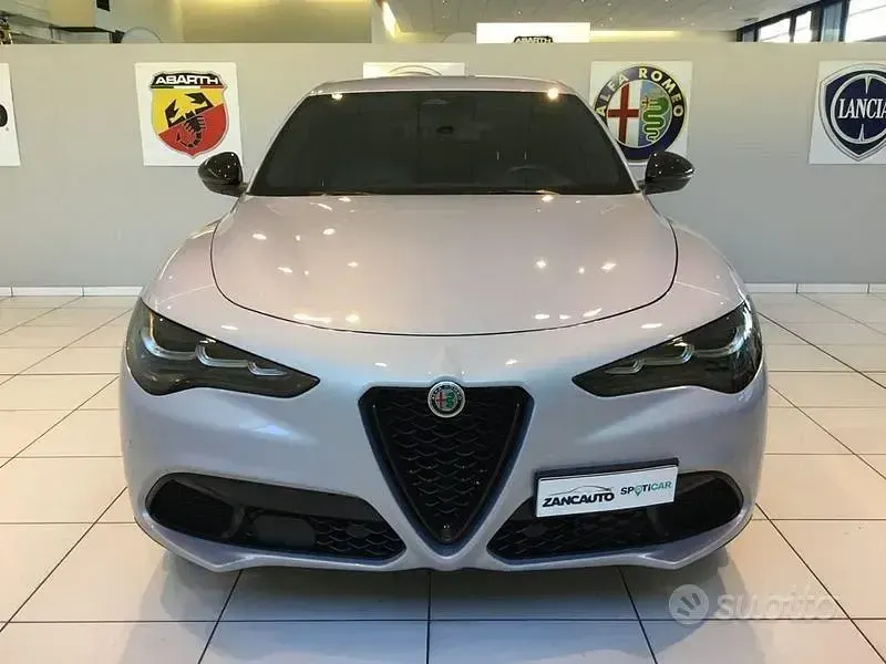 Usata Alfa Romeo Stelvio Veloce 210 CV (154 kW) 2024 Grigio SUV