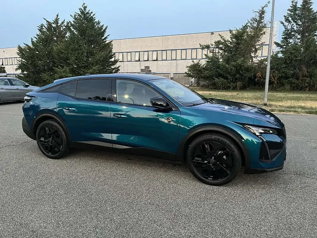 Usata Peugeot 408 GT 131 CV (96 kW) 2023 SUV