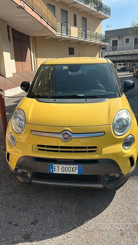 Usata Fiat 500L Trekking 120 CV (88 kW) 2013 Giallo Monovolume