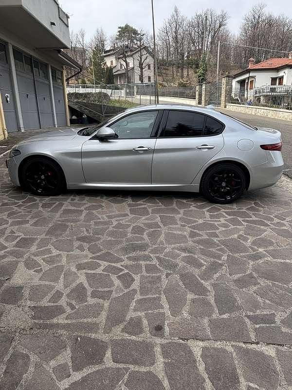 Usata Alfa Romeo Giulia Executive 190 CV (139 kW) 2022 Berlina