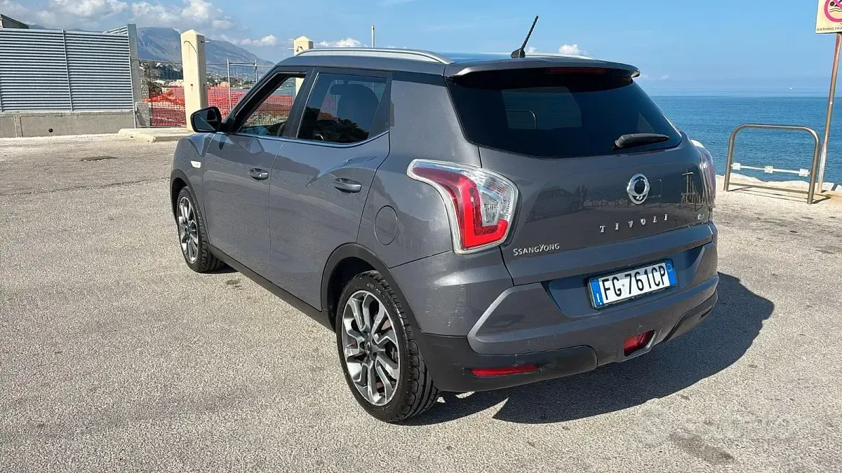 Usata SsangYong Tivoli 128 CV (94 kW) 2017 SUV