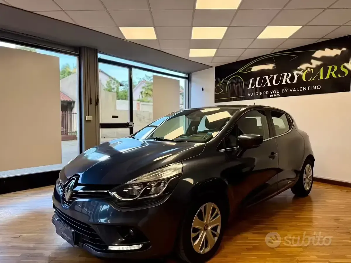 Usata Renault Clio IV Zen 75 CV (55 kW) 2018 Grigio Berlina