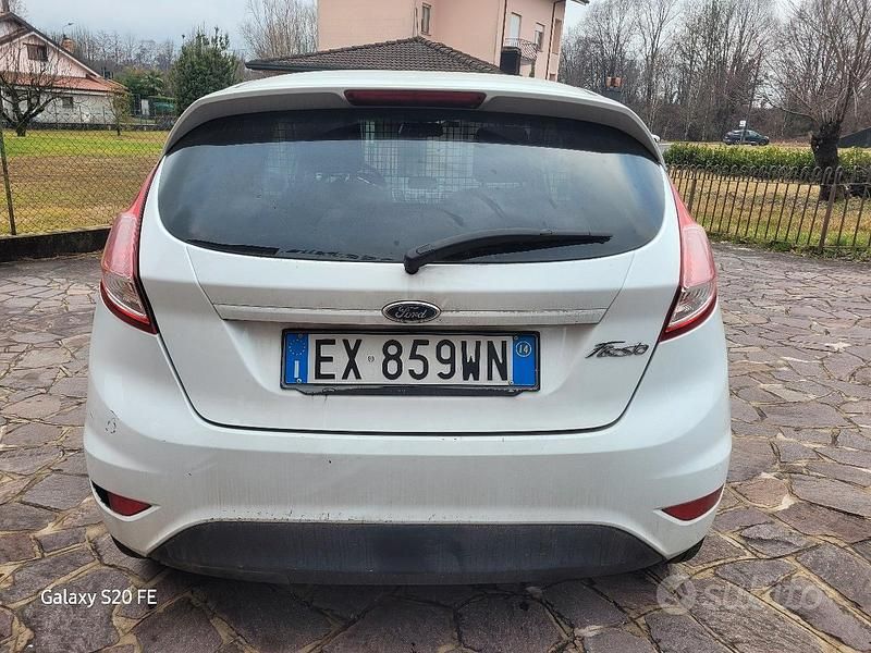 Usata Ford Fiesta 2014 Bianco Utilitaria