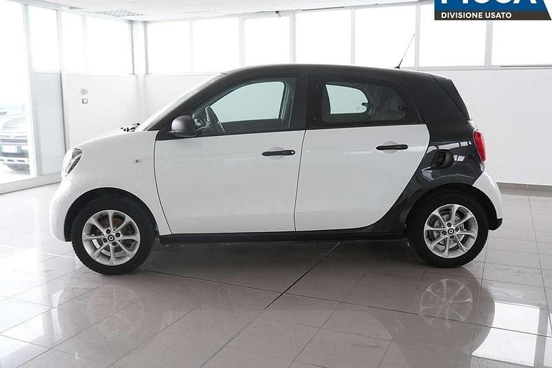 Usata Smart ForFour 71 CV (52 kW) 2018 Bianco Utilitaria
