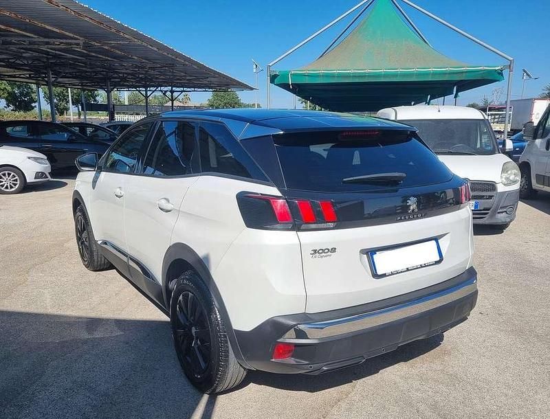 Usata Peugeot 3008 Allure 131 CV (96 kW) 2019 Bianco SUV