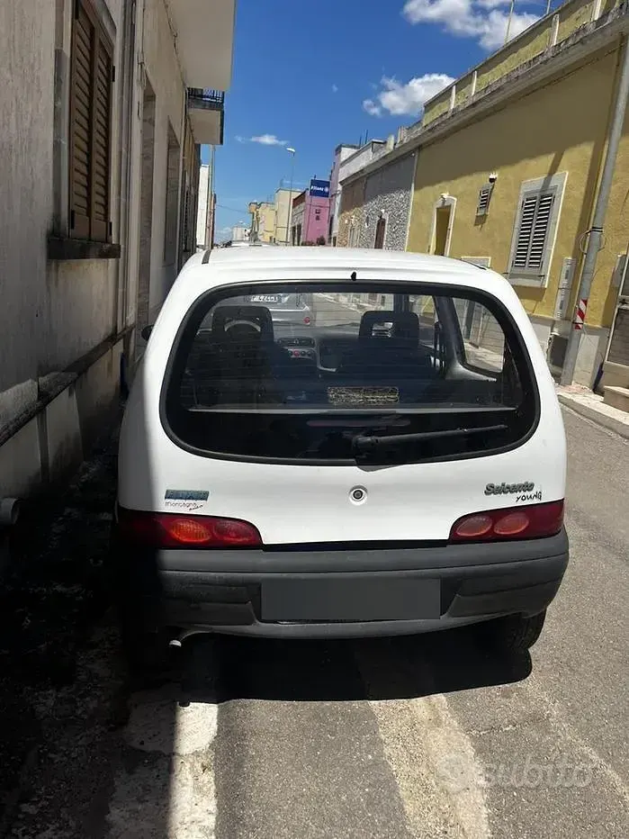 Usata Fiat 600 39 CV (28 kW) 2000 Bianco Berlina