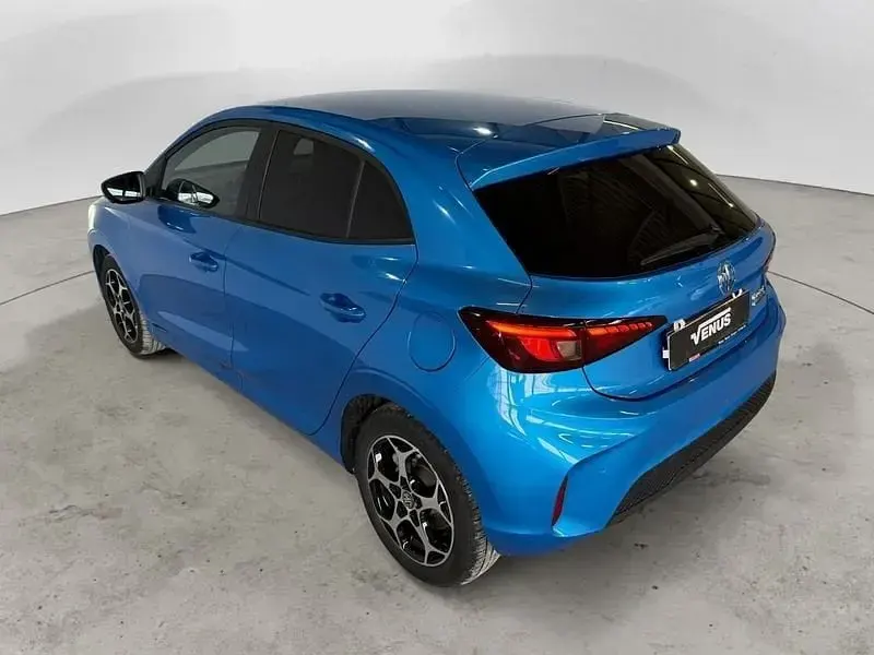 Usata MG MG3 Luxury 194 CV (142 kW) 2024 Blu Utilitaria