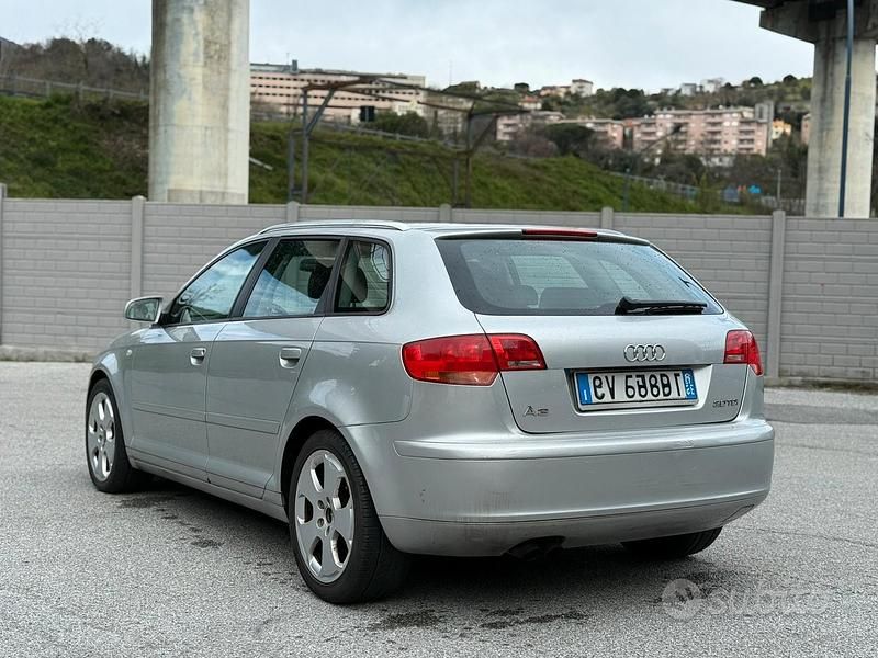 Usata Audi A3 140 CV (102 kW) 2005 Grigio Utilitaria