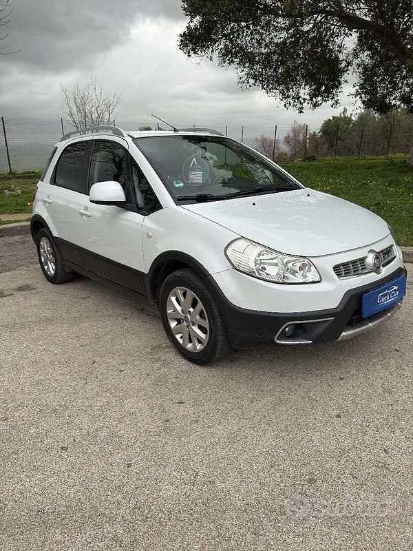 Usata Fiat Sedici 135 CV (99 kW) 2010 Bianco SUV