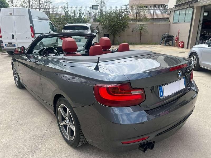 Usata BMW 220 Sport Line 190 CV (139 kW) 2016 Grigio Cabrio
