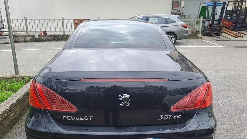 Usata Peugeot 307 CC 2006 Nero Cabrio
