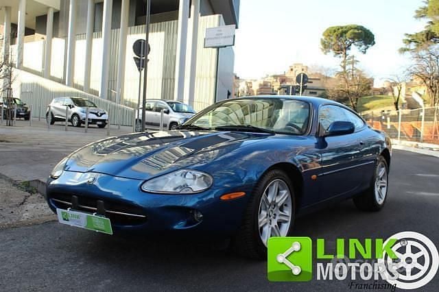 Blu Usata 1997 Jaguar XK8 Coupé | 20.700 € (Buon prezzo) - Immagine 1/4