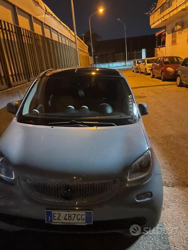 Usata Smart ForFour 2016 Grigio Utilitaria