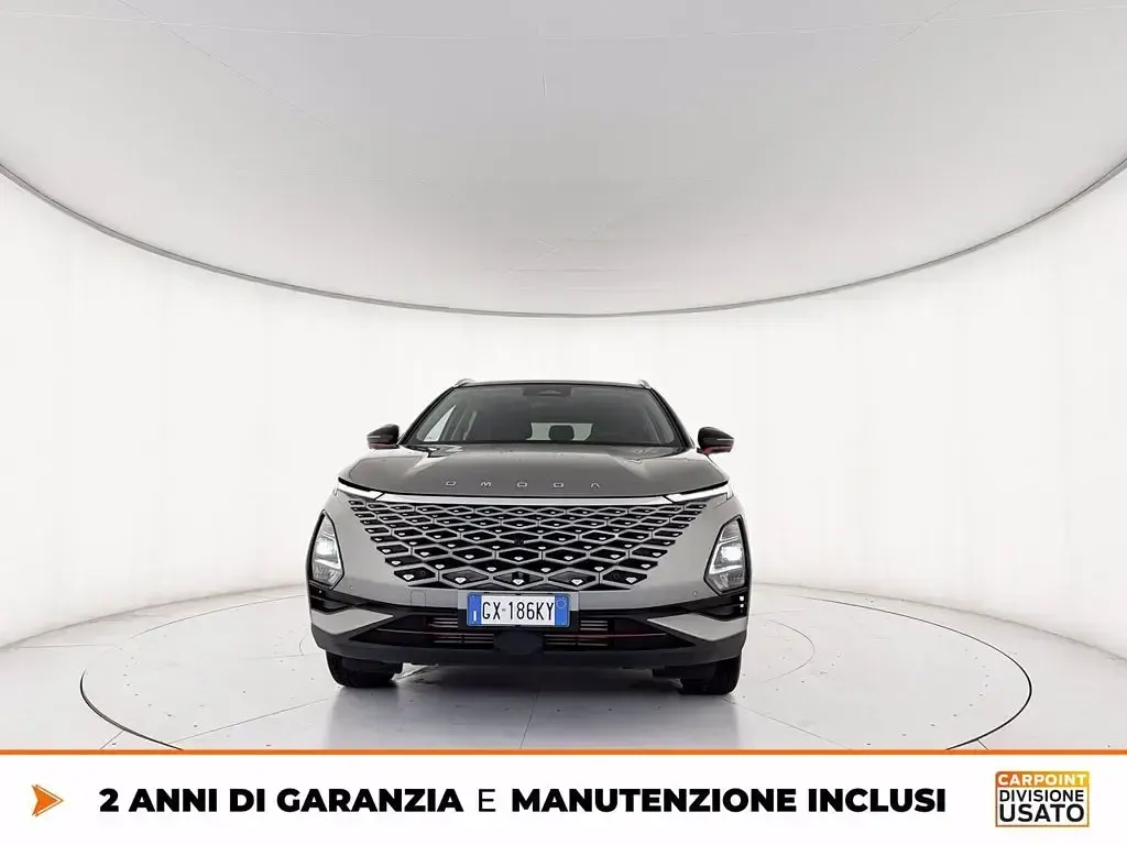 Usata Omoda 5 147 CV (108 kW) 2024 Aviation silver & carbon crystal black roof SUV