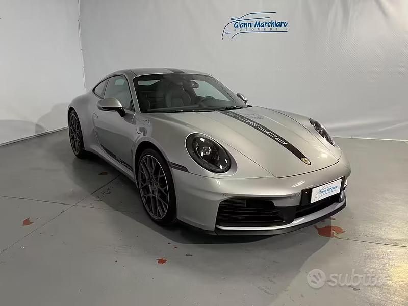 Usata Porsche 911 Carrera Sport 394 CV (289 kW) 2025 Grigio Coupé