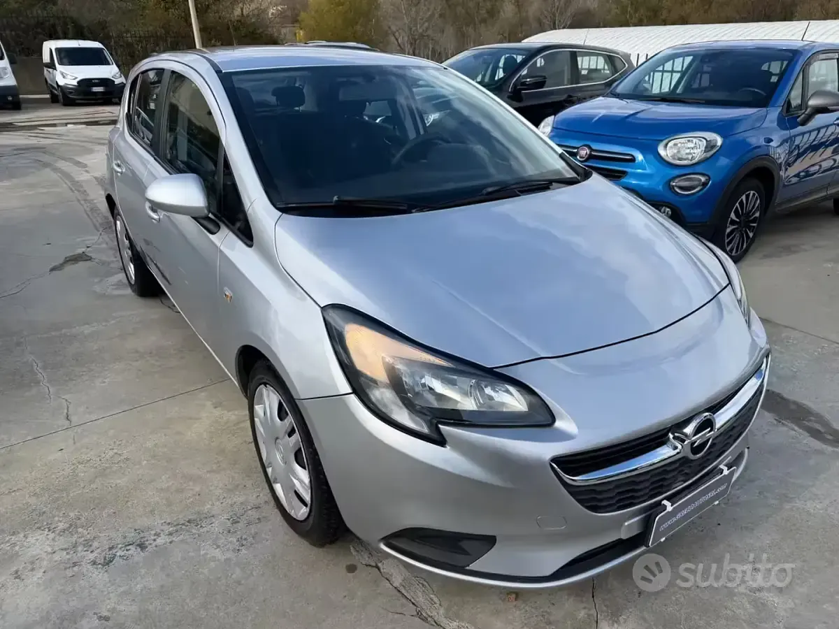 Usado Opel Corsa 75 HP (55 kW) 2017 Cinzento Citadino