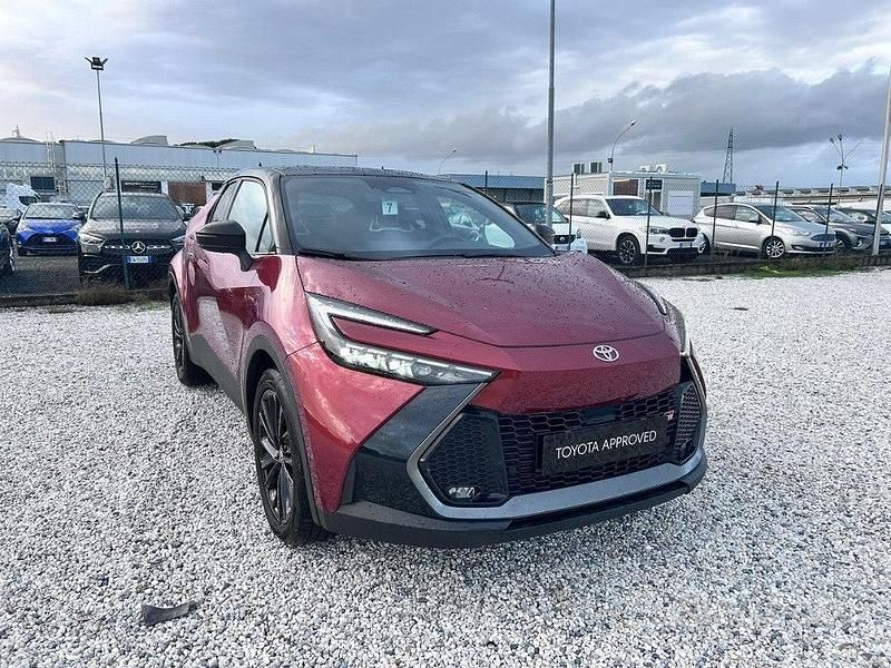 Usata Toyota C-HR Sport 151 CV (111 kW) 2025 Rosso SUV