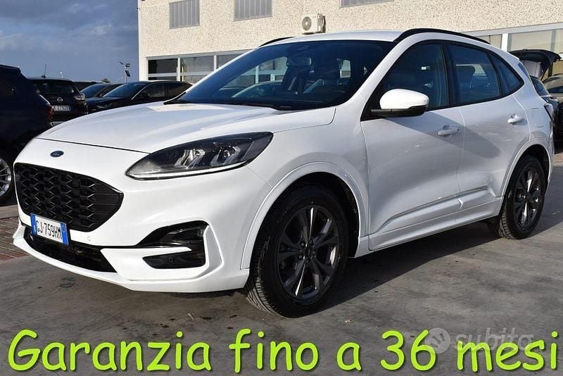 Usata Ford Kuga ST-Line 120 CV (88 kW) 2022 Bianco SUV