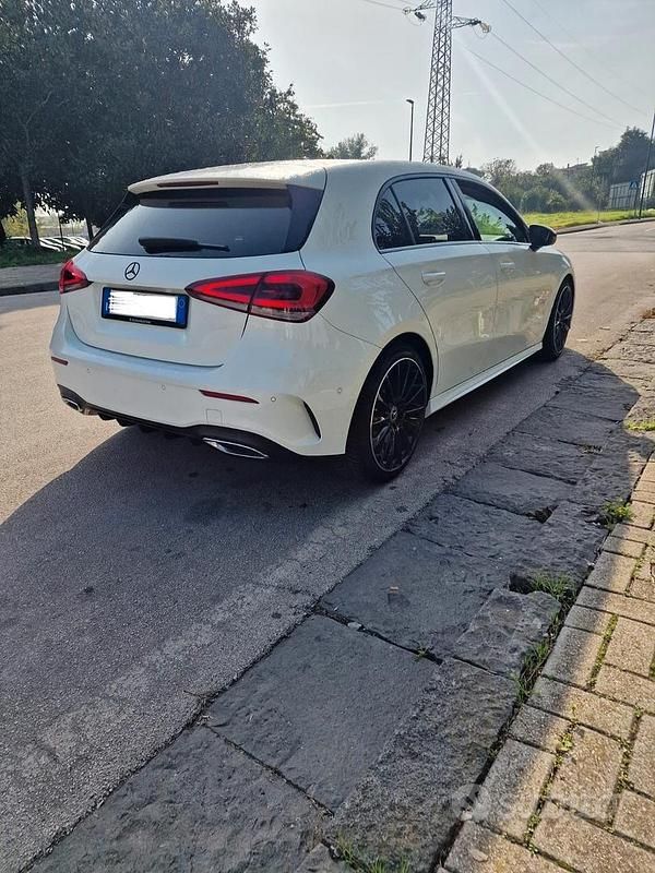 Usata Mercedes A180 Premium 116 CV (85 kW) 2019 Bianco Berlina