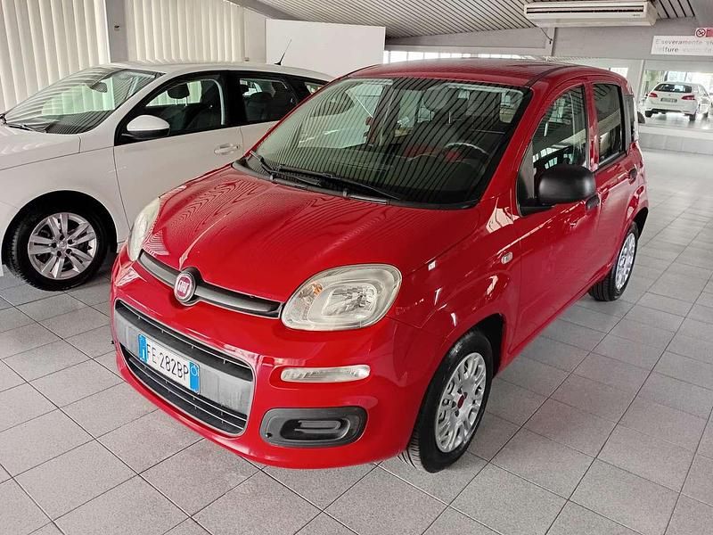 Usata Fiat Panda 80 CV (58 kW) 2016 Rosso Utilitaria