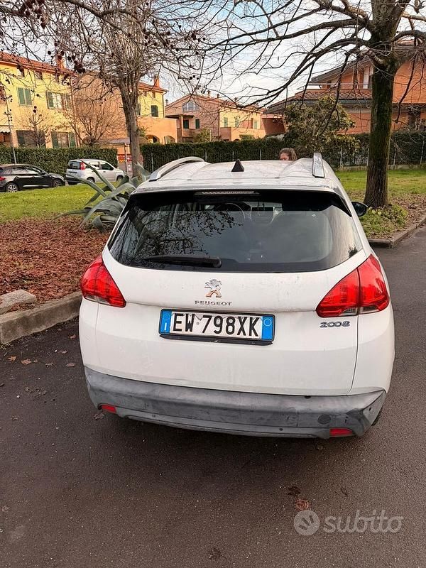 Usata Peugeot 2008 82 CV (60 kW) 2016 Bianco SUV