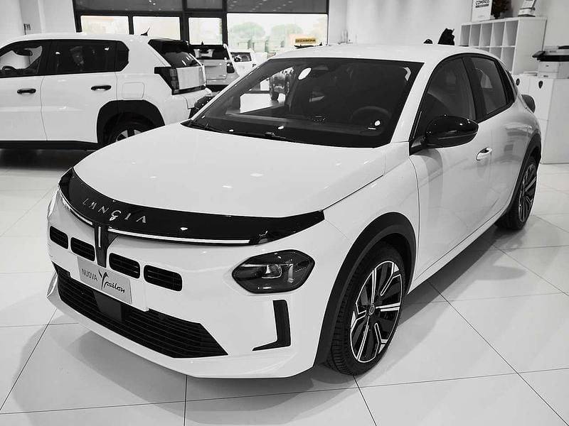 Nuova Lancia Ypsilon 101 CV (74 kW) 2025 Bianco Utilitaria