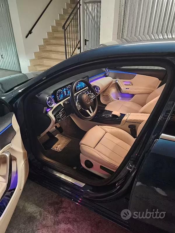 Usata Mercedes A180 136 CV (100 kW) 2022 Blu Berlina