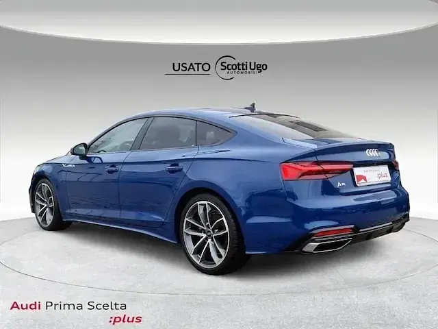 Usata Audi A5 Sportback S-Line 204 CV (150 kW) 2023 Blu ascari metallizzato Utilitaria