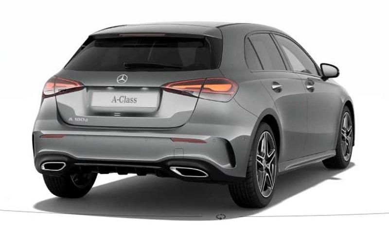 Nuova Mercedes A180 116 CV (85 kW) 2026 Grigio montagna Berlina