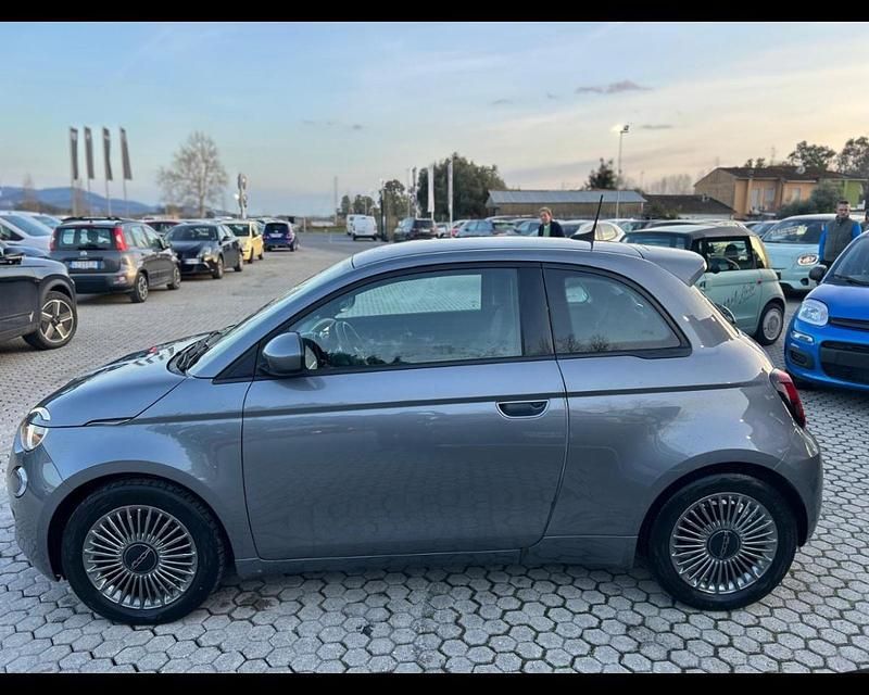 Usata Fiat 500e Icon 42 kW (58 CV) 2021 Grigio Utilitaria