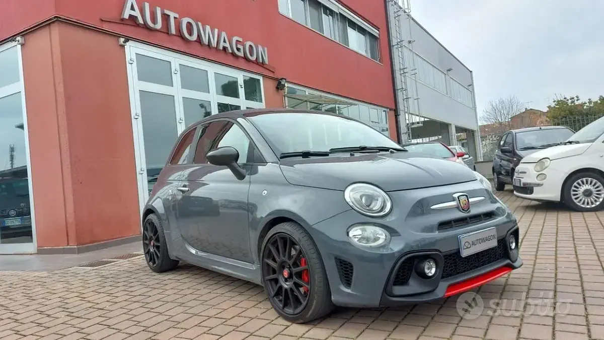 Usata Abarth 695 179 CV (131 kW) 2017 Grigio Utilitaria