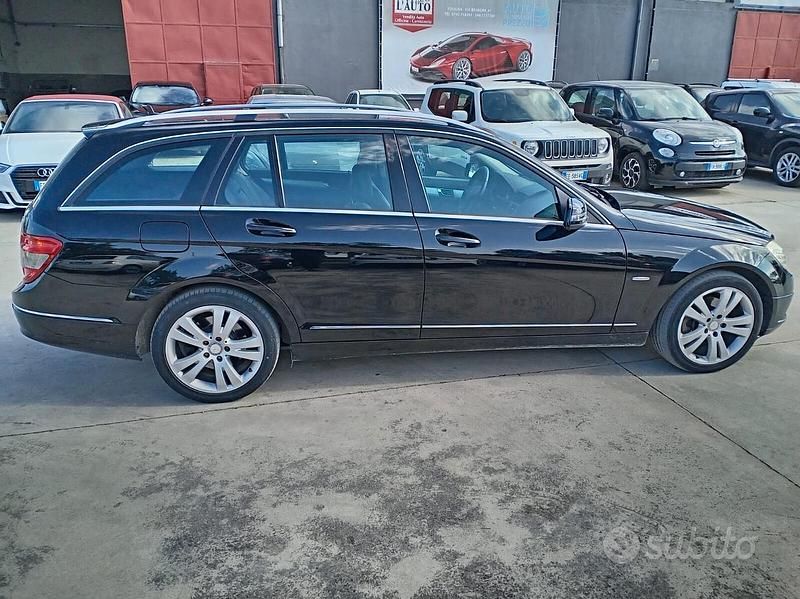 Usata Mercedes C220 Avantgarde 170 CV (125 kW) 2009 Nero Station wagon