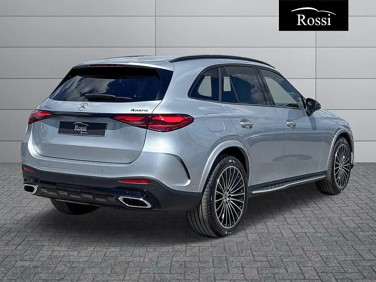 Nuova Mercedes GLC220 197 CV (144 kW) 2026 Nero