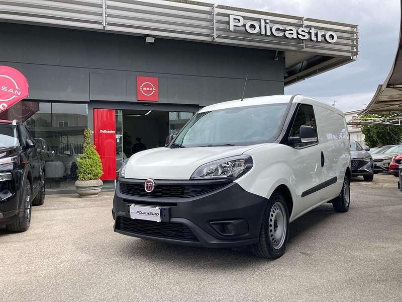 Bianco Usata 2021 Fiat Doblò Monovolume | 11.490 € (Buon prezzo) - Immagine 1/3