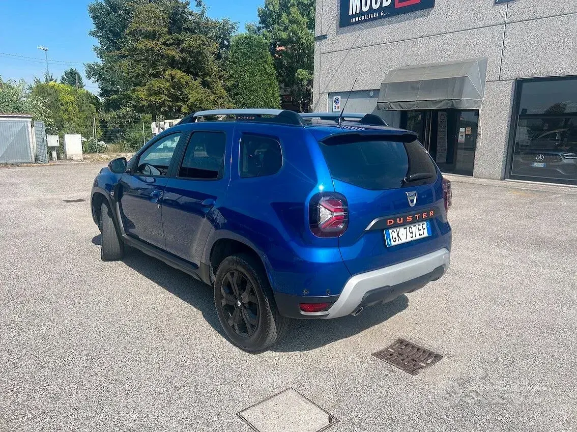 Usata Dacia Duster Extreme 101 CV (74 kW) 2022 Bluazzurro SUV
