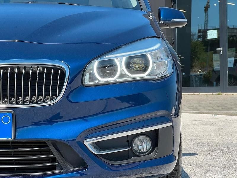 Usata BMW 216 Active Tourer Luxury Line 116 CV (85 kW) 2015 Blu Monovolume