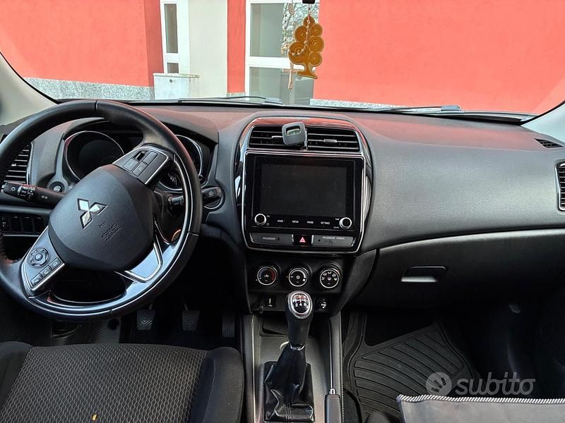 Usata Mitsubishi ASX 150 CV (110 kW) 2020 Nero SUV