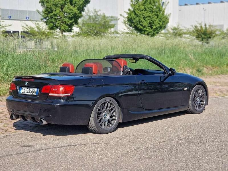 Usata BMW 330 Cabriolet M Sport 231 CV (169 kW) 2007 Cabrio