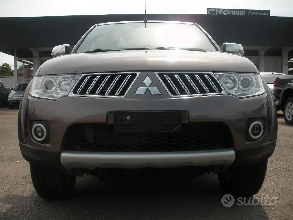 Usado Mitsubishi L200 Intense+ 178 CV (130 kW) 2015 Marrón Pickup/Camioneta
