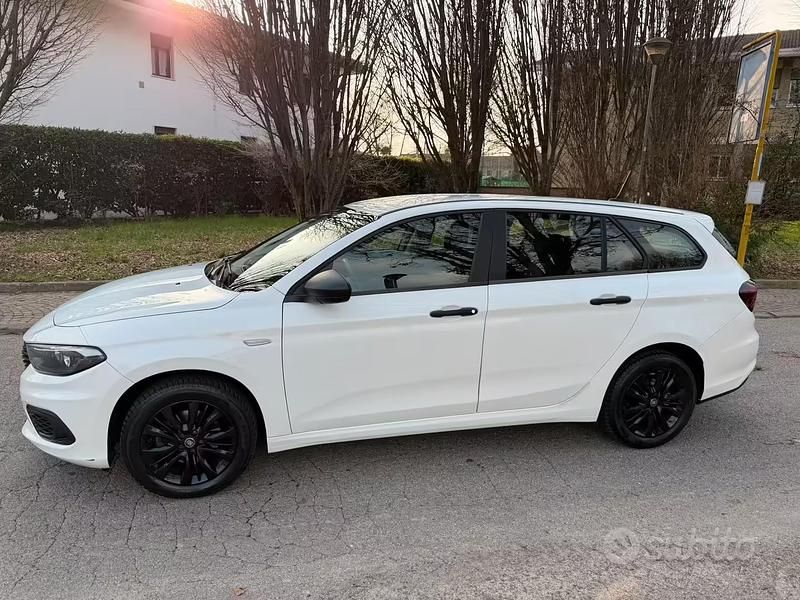 Usata Fiat Tipo 95 CV (69 kW) 2020 Bianco Station wagon