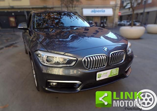 Usata BMW 118 Urban Line 150 CV (110 kW) 2017 Grigio scuro Utilitaria