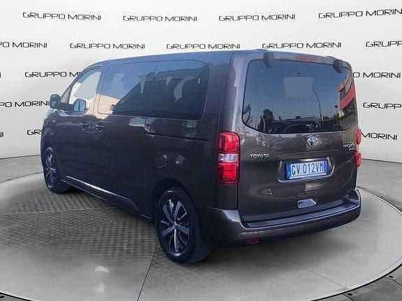 Usata Toyota Proace Verso Executive 144 CV (105 kW) 2024 Marrone Station wagon