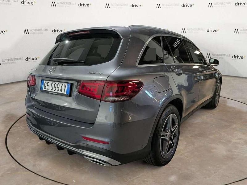 Usata Mercedes GLC300 Premium 245 CV (180 kW) 2022 Grigio selenite SUV