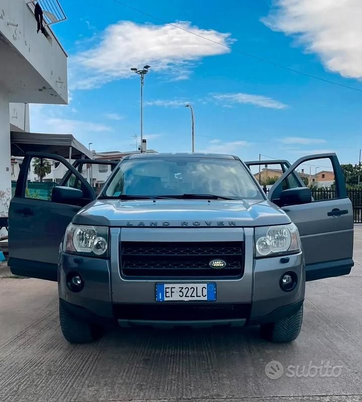 Grigio Usata 2010 Land Rover Freelander 2 S SUV | 7000 € (Buon prezzo) - Immagine 1/4