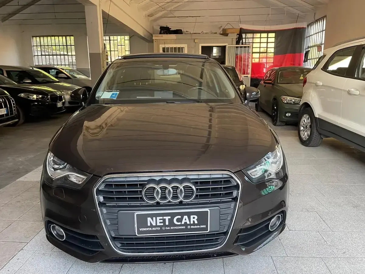 Usata Audi A1 Ambition 86 CV (63 kW) 2012 Marrone Utilitaria